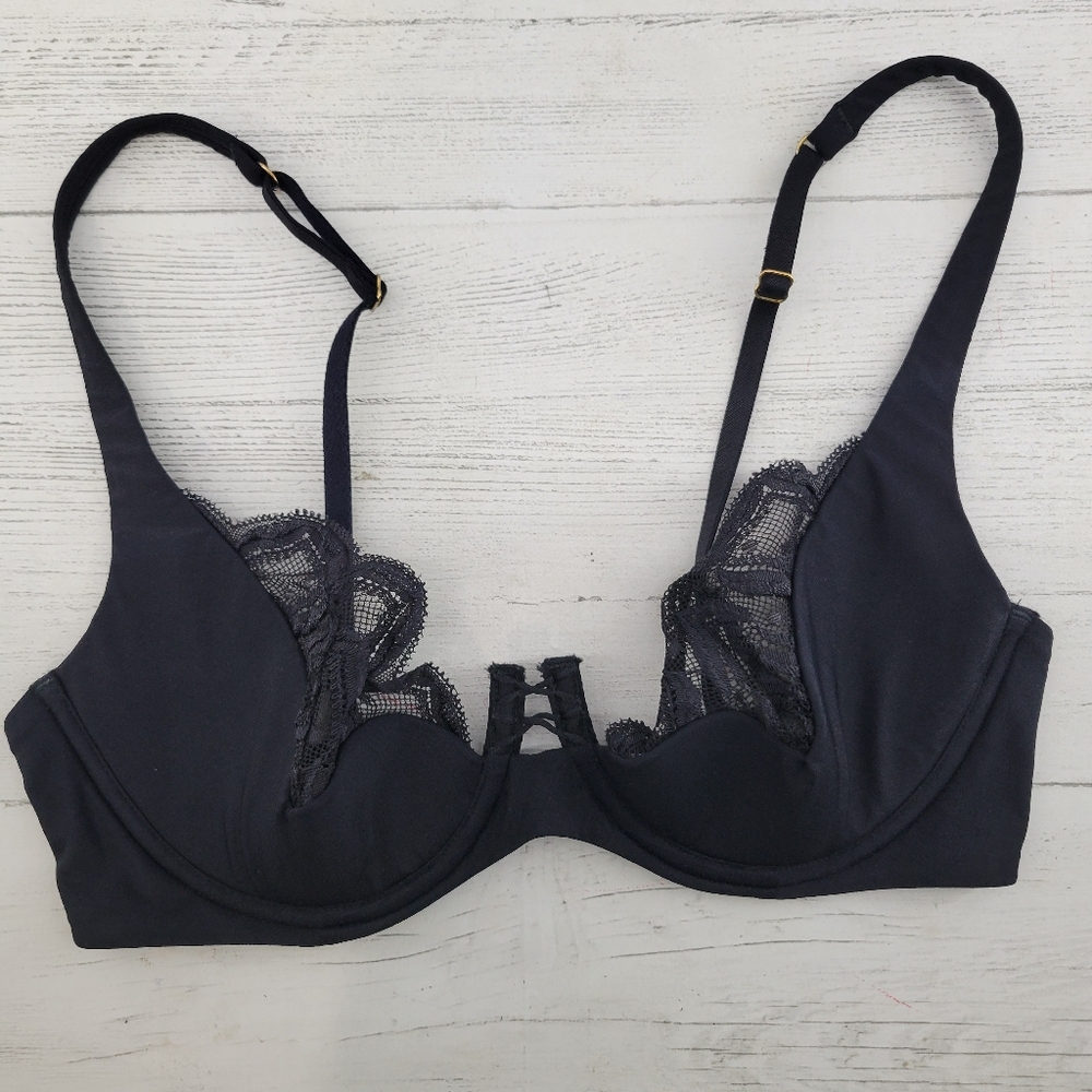 Sexy & Elegant Victoria's Secret Black Lace Bra